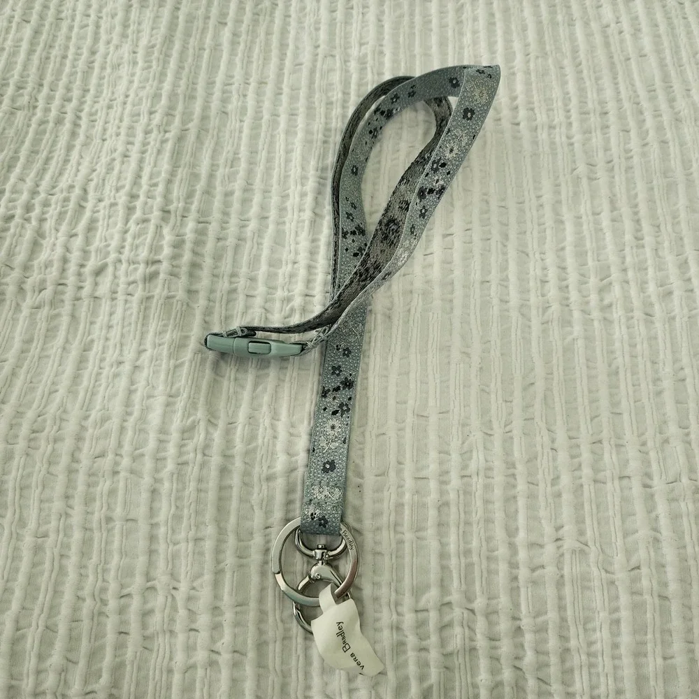 Vera Bradley Floating Ditsy Breakaway Lanyard Blue Silver Floral 26809-R28 NWT